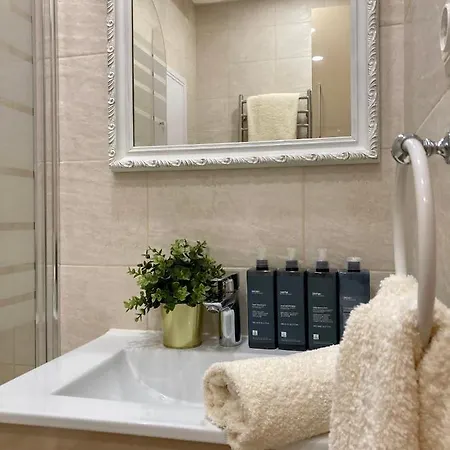 Apartment Luxury Stay-in Old Town Centre *