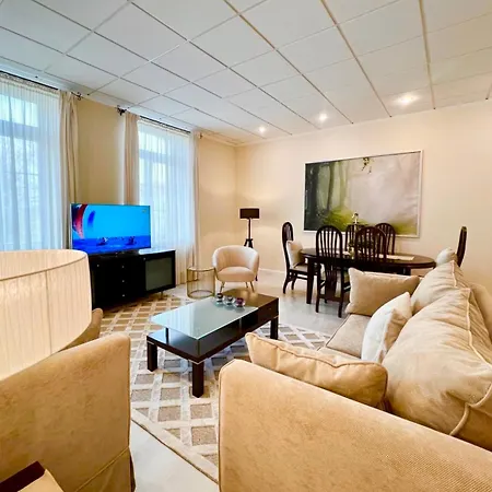 Apartment Luxury Stay-in Old Town Centre