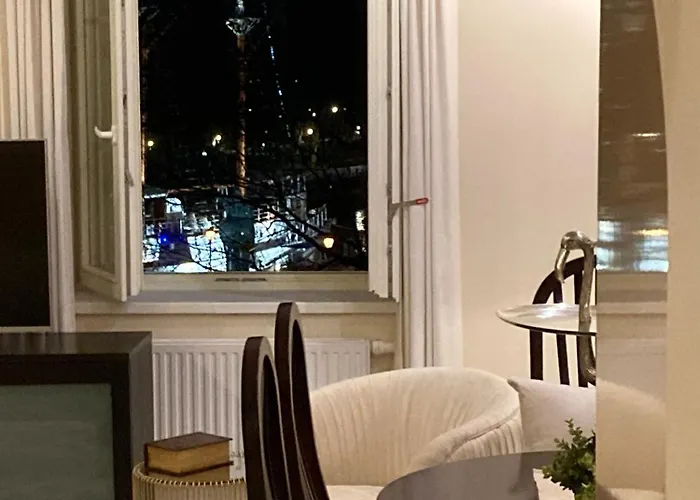 Luxury Stay-in Old Town Centre דירה *