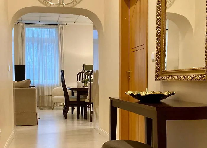 Luxury Stay-in Old Town Centre *