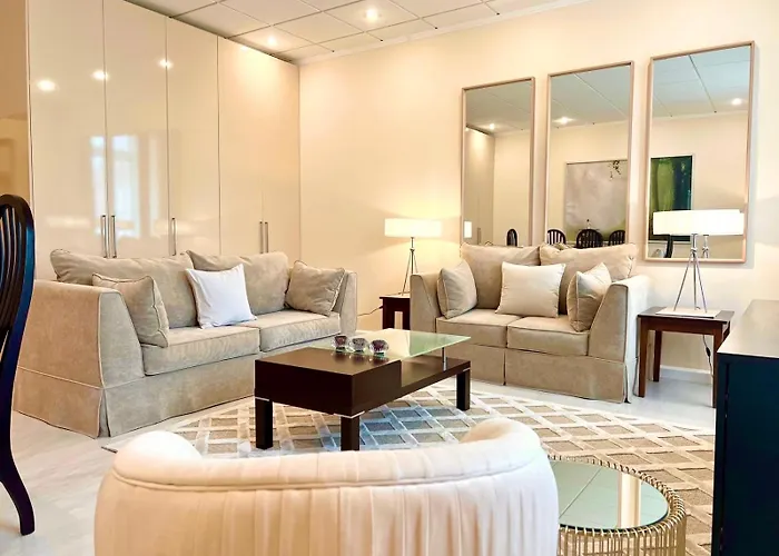 Luxury Stay-in Old Town Centre *